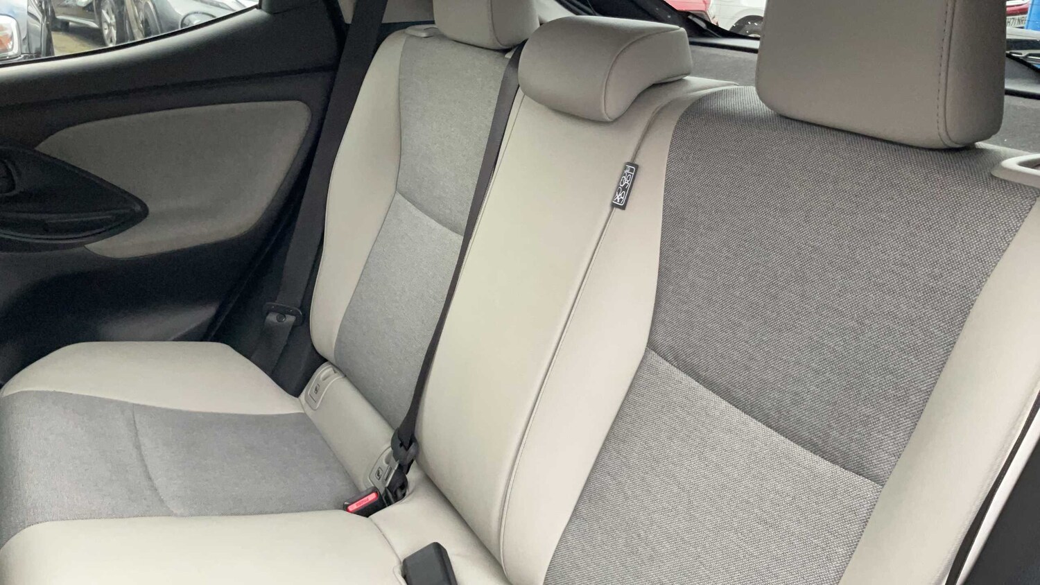 Used Toyota Yaris 2022 for sale - 77962752: Photo 14