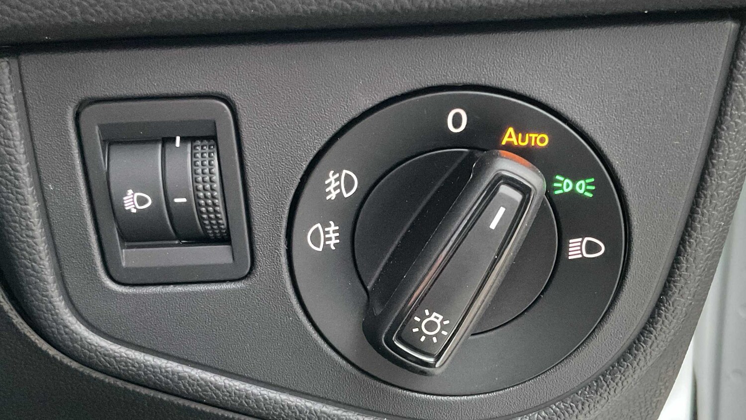 Used Volkswagen Taigo for sale - 77962817: Photo 19