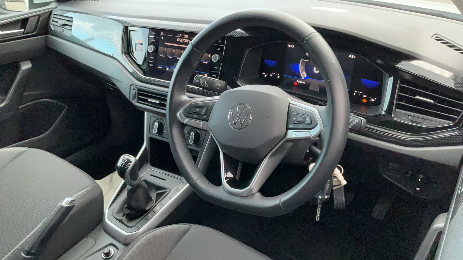 Used Volkswagen Taigo for sale - 77962817: Photo 8