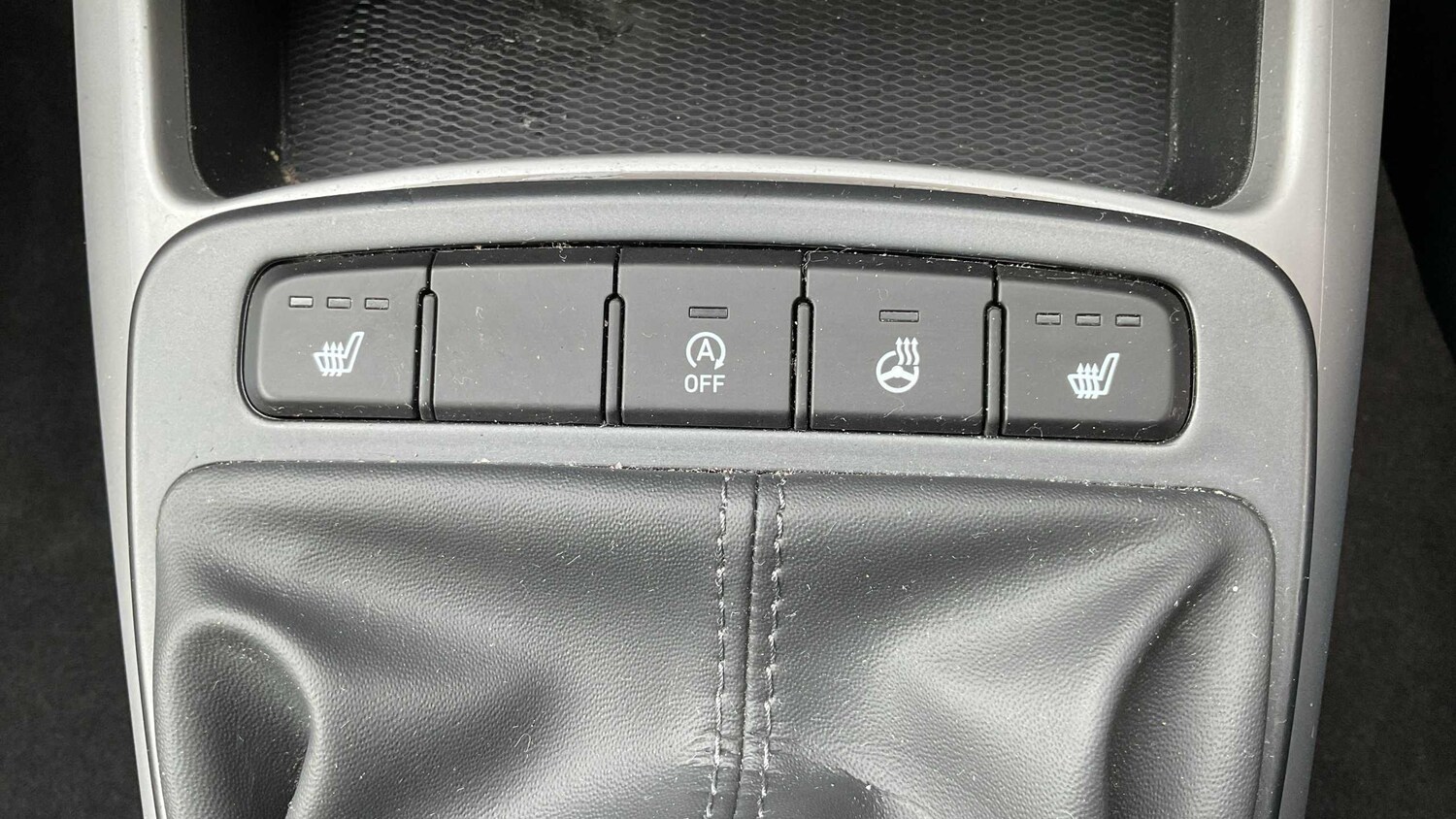 Used Hyundai i10 for sale - 77962823: Photo 17