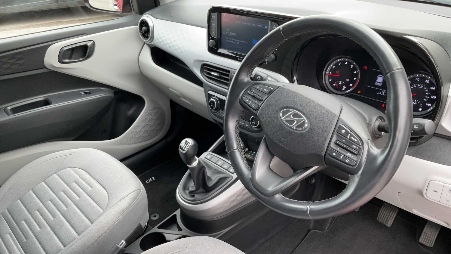 Used Hyundai i10 for sale - 77962823: Photo 8