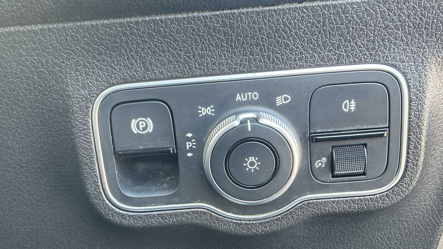 Used Mercedes-Benz GLB for sale - 78118589: Photo 17