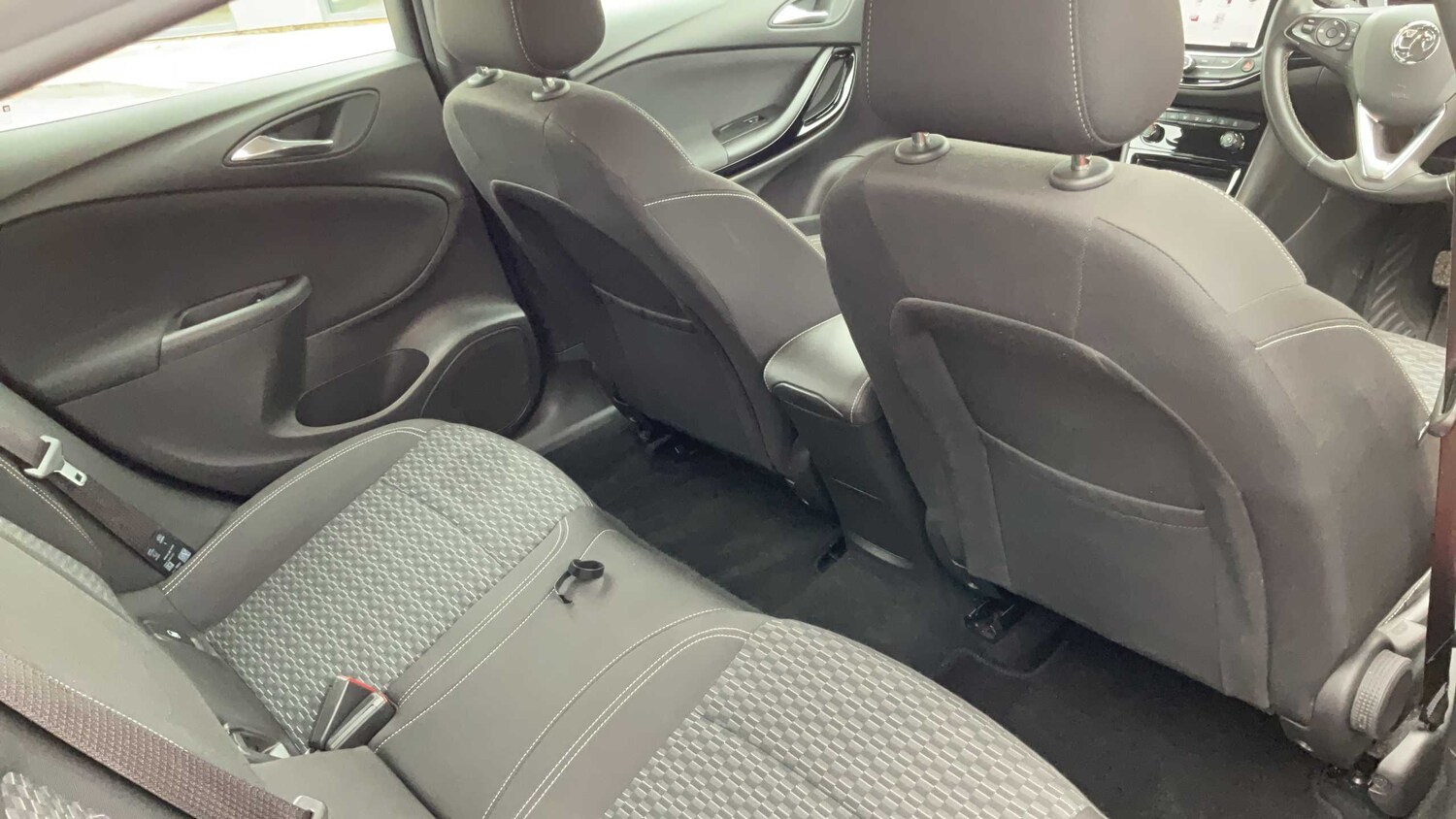 Used Vauxhall Astra 2018 for sale - 78187761: Photo 12