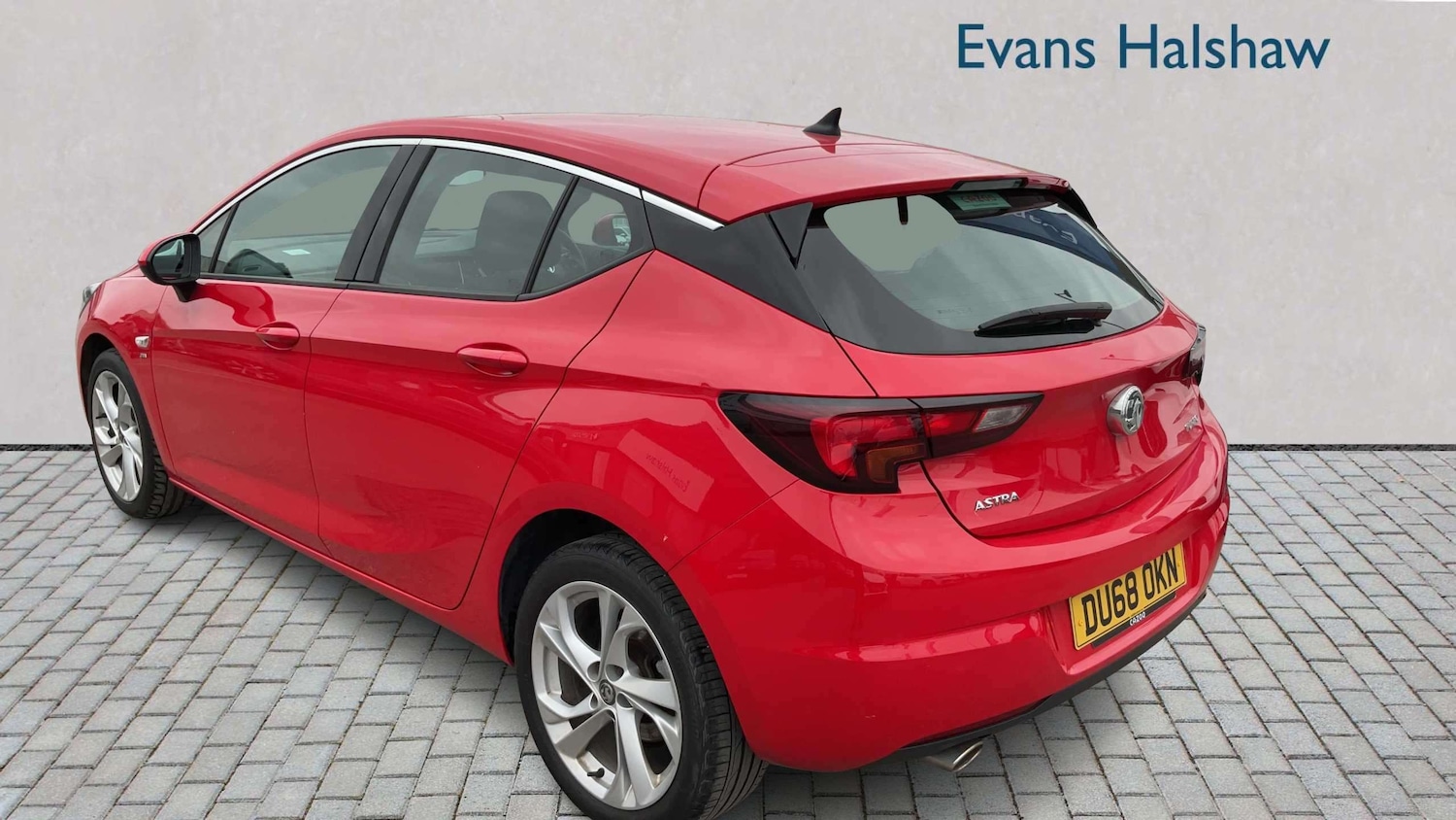 Used Vauxhall Astra 2018 for sale - 78187761: Photo 2