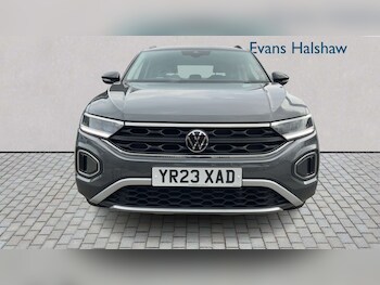 Used Volkswagen T-Roc 2023 for sale - 78264713: Photo