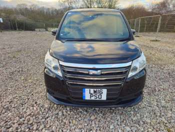 2016 - 2016 toyota Noah NOAH/VOXY/ESQUIRE/WHEEL CHAIR ACCESBILE Hybrid 7 SEATER, E 5-Door