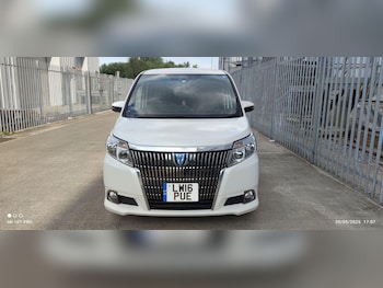 Used Toyota Noah 2016 for sale - 75349283: Photo