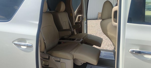 Used Toyota Alphard 2024 for sale - 75035028: Photo 25