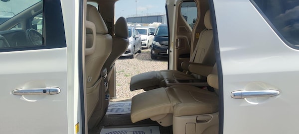 Used Toyota Alphard 2024 for sale - 75035028: Photo 28