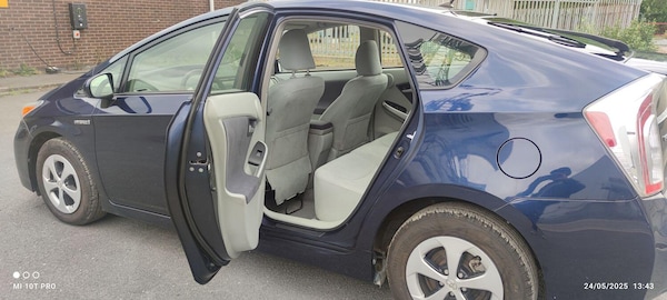Used Toyota Prius 2013 for sale - 75035033: Photo 11