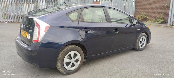 Used Toyota Prius 2013 for sale - 75035033: Photo 7