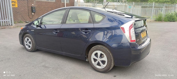 Used Toyota Prius 2013 for sale - 75035033: Photo 8
