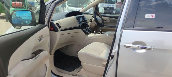 Used Toyota Estima 2018 for sale - 75035035: Photo 14