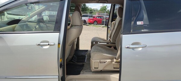 Used Toyota Estima 2018 for sale - 75035035: Photo 16