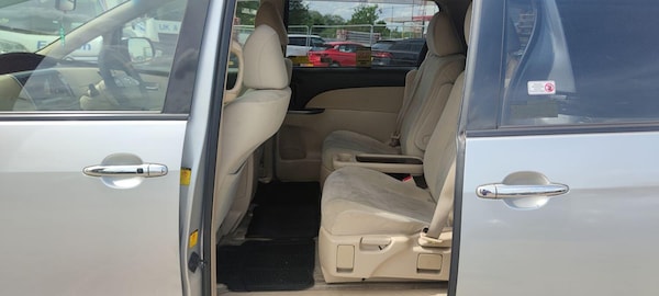Used Toyota Estima 2018 for sale - 75035035: Photo 19