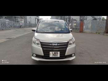 2024 - 2016 toyota NOAH/VOXY/ESQUIRE/WHEEL CHAIR ACCESBILE Hybrid 7 SEATER, EURO 6 5-Door
