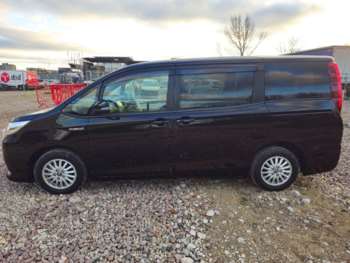 Used Toyota Noah 2016 for sale - 74664557: Photo