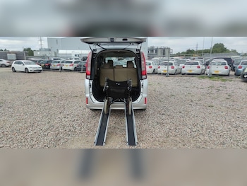 Used Toyota Voxy 2015 for sale - 75183766: Photo