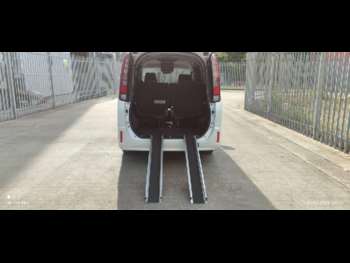 2024 - 2016 TOYOTA VOXY/NOAH/ESQUIRE/WHEEL CHAIR ACCEBILE WAV Hybrid 7 SEATER EURO 5-Door