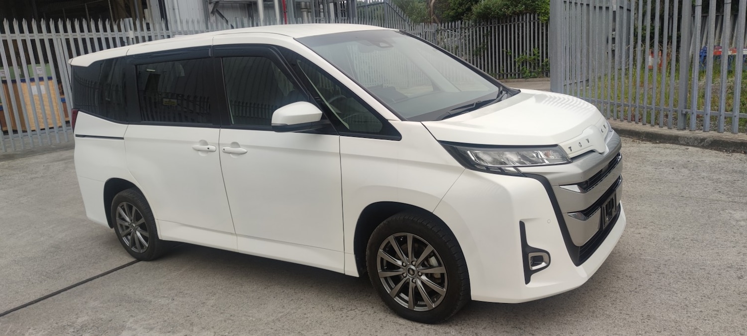 Used Toyota Noah for sale - 76483073: Photo 3