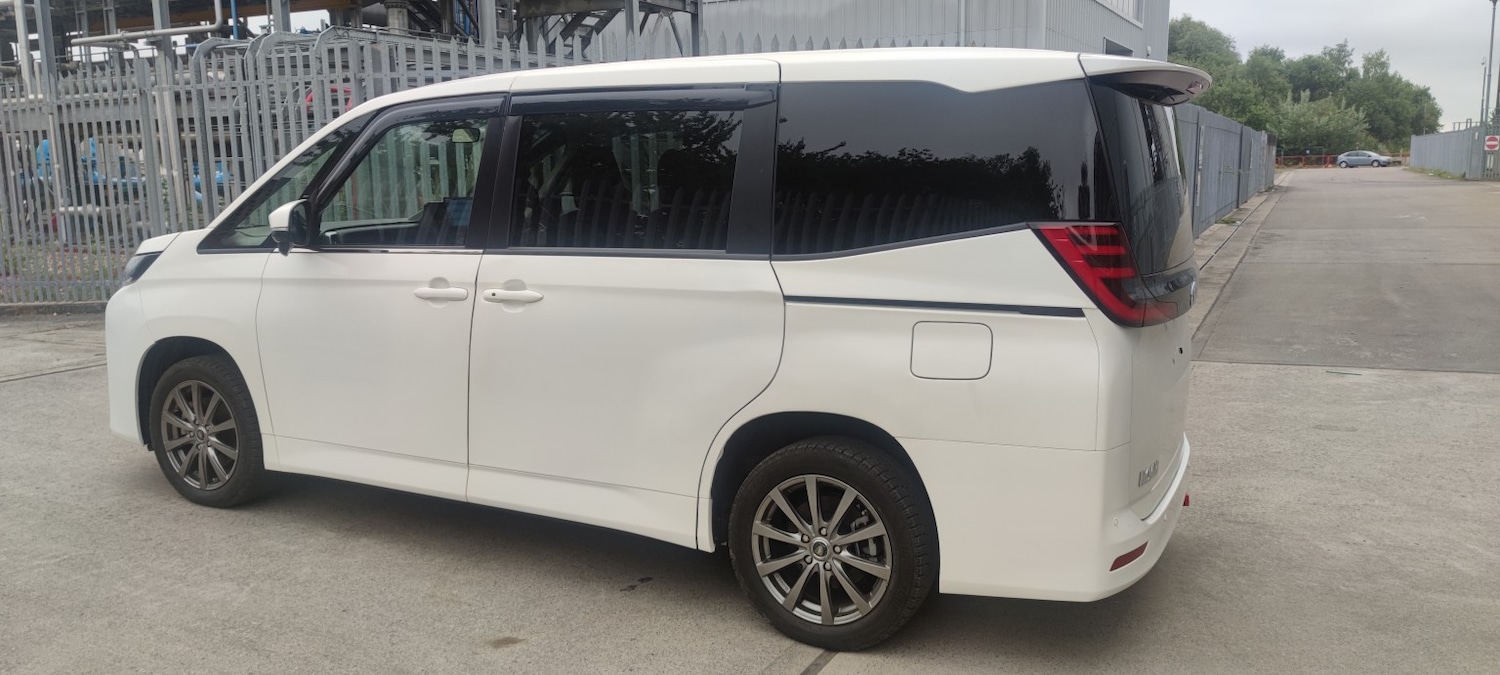 Used Toyota Noah for sale - 76483073: Photo 7