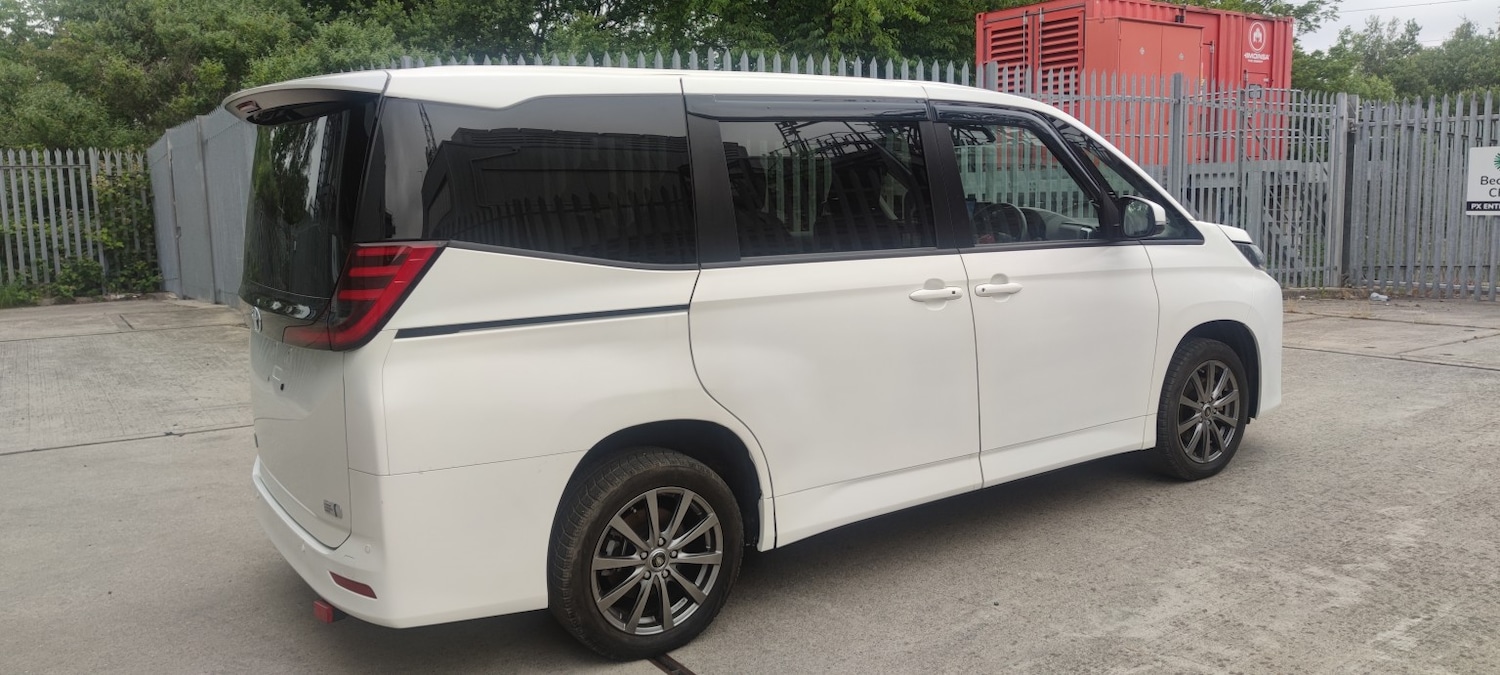 Used Toyota Noah for sale - 76483073: Photo 9