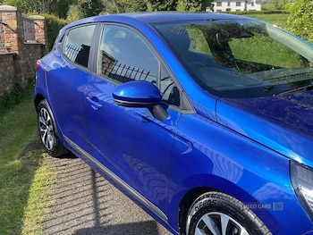 Used Renault Clio 2021 for sale - 76474305: Photo