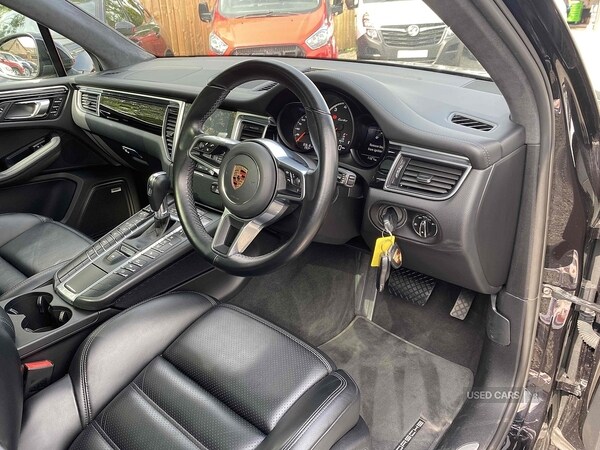 Used Porsche Macan 2018 for sale - 76474325: Photo 16