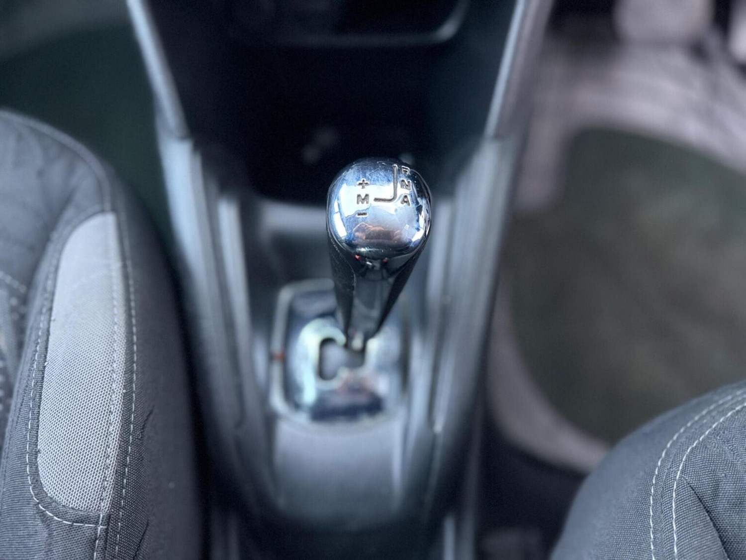 Used Peugeot 208 2013 for sale - 77558593: Photo 10