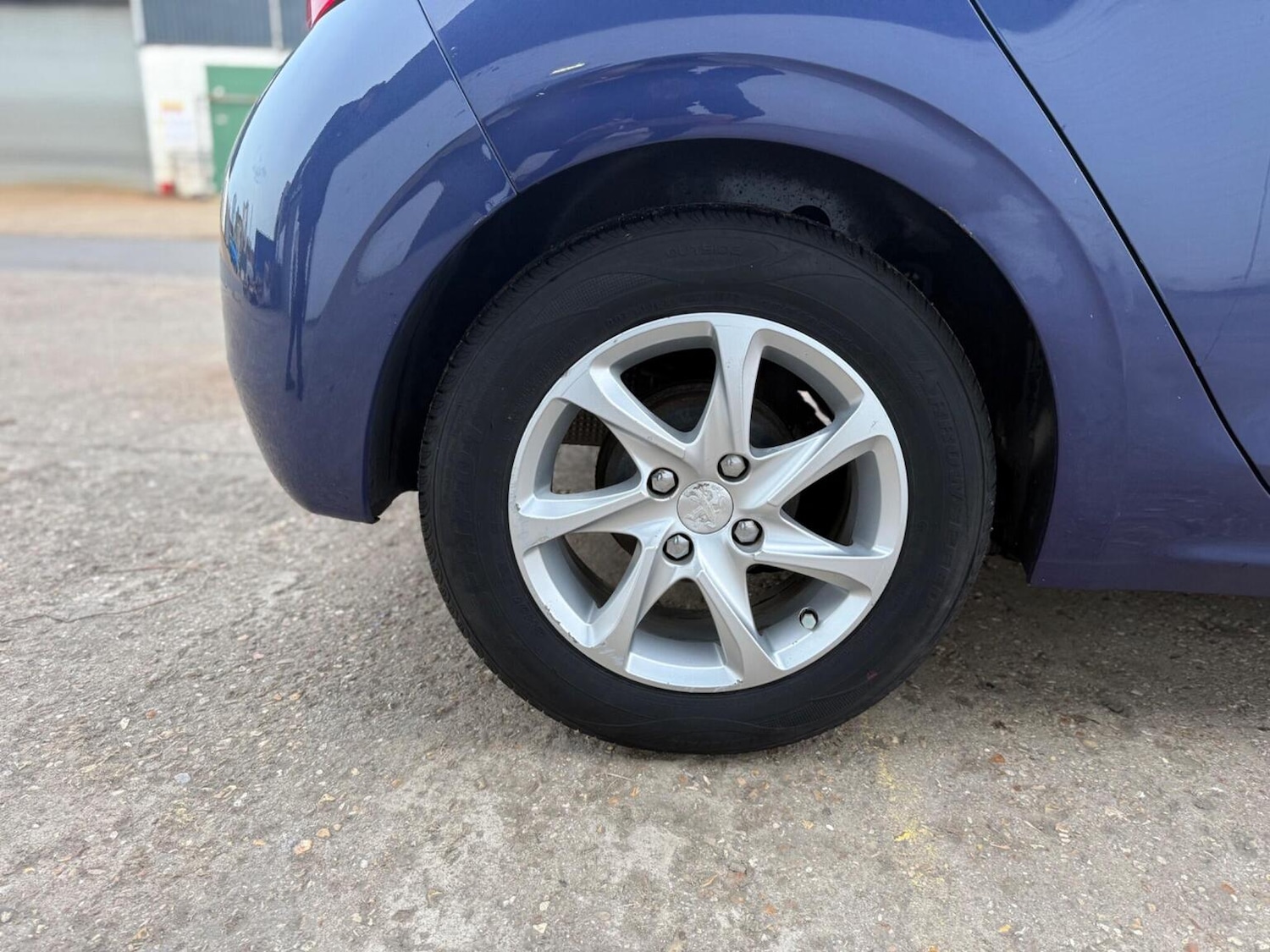 Used Peugeot 208 2013 for sale - 77558593: Photo 24