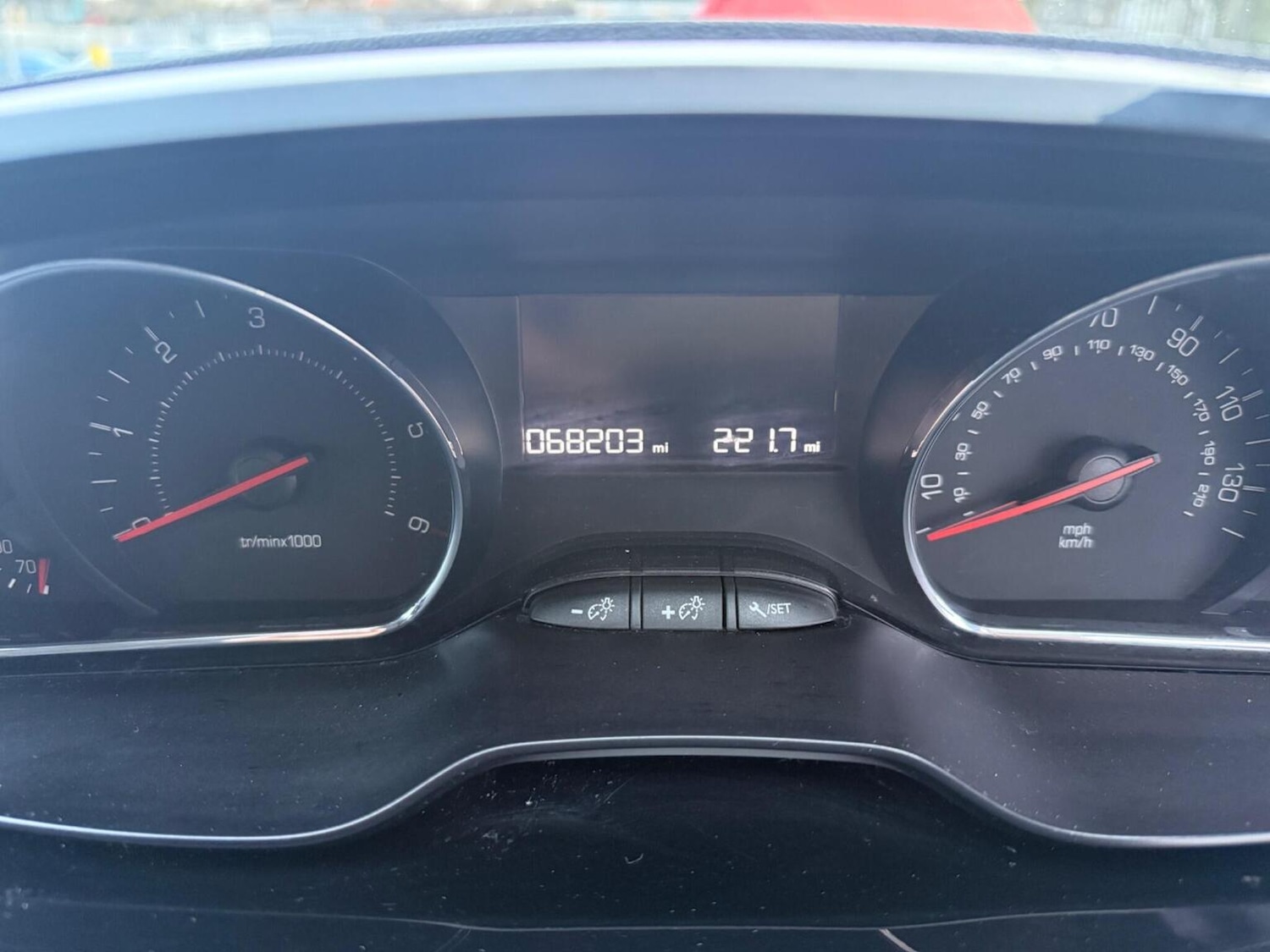 Used Peugeot 208 2013 for sale - 77558593: Photo 30