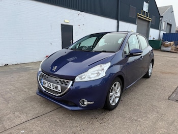 Used Peugeot 208 2013 for sale - 77558593: Photo