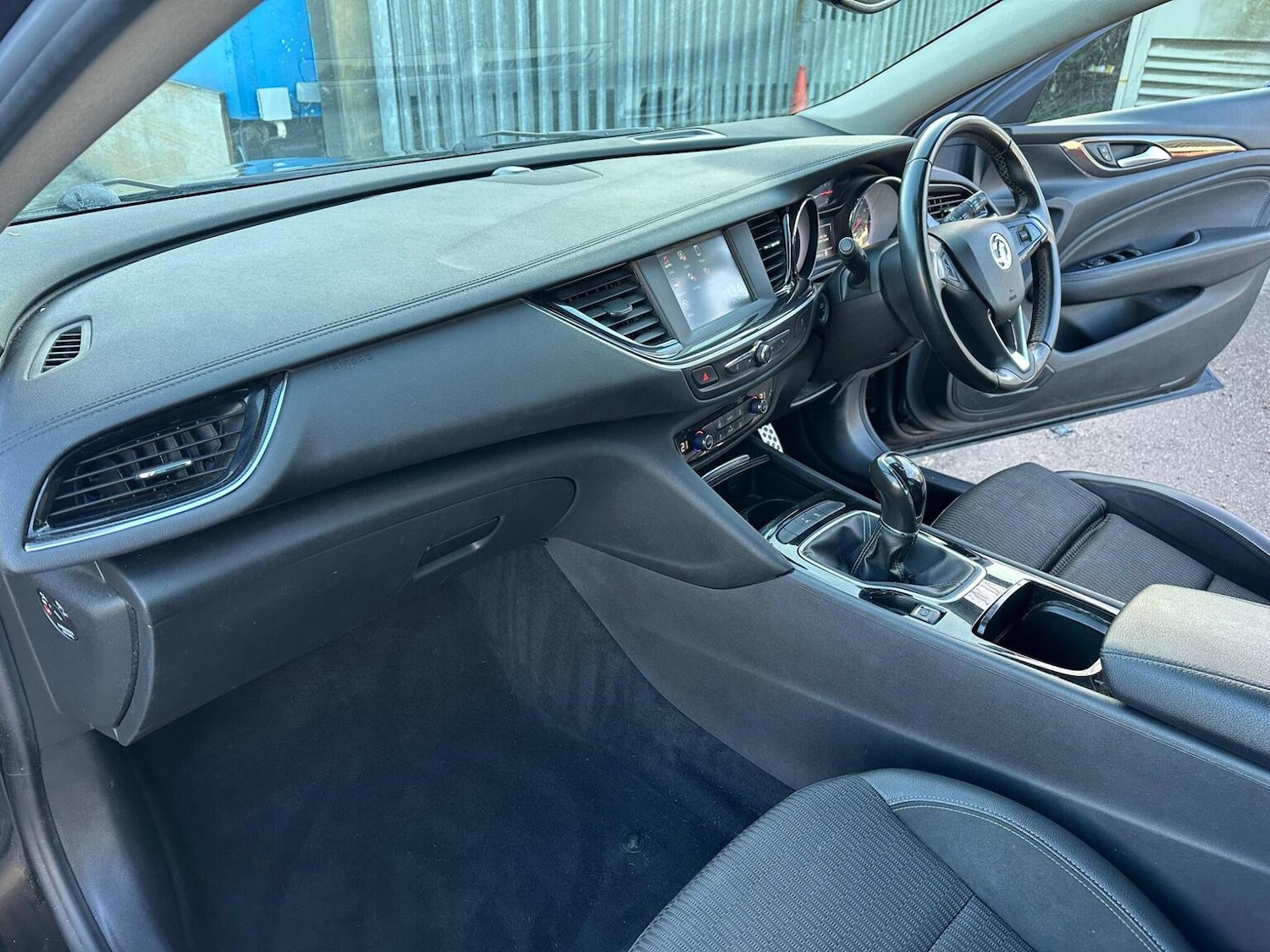 Used Vauxhall Insignia 2017 for sale - 77173196: Photo 23