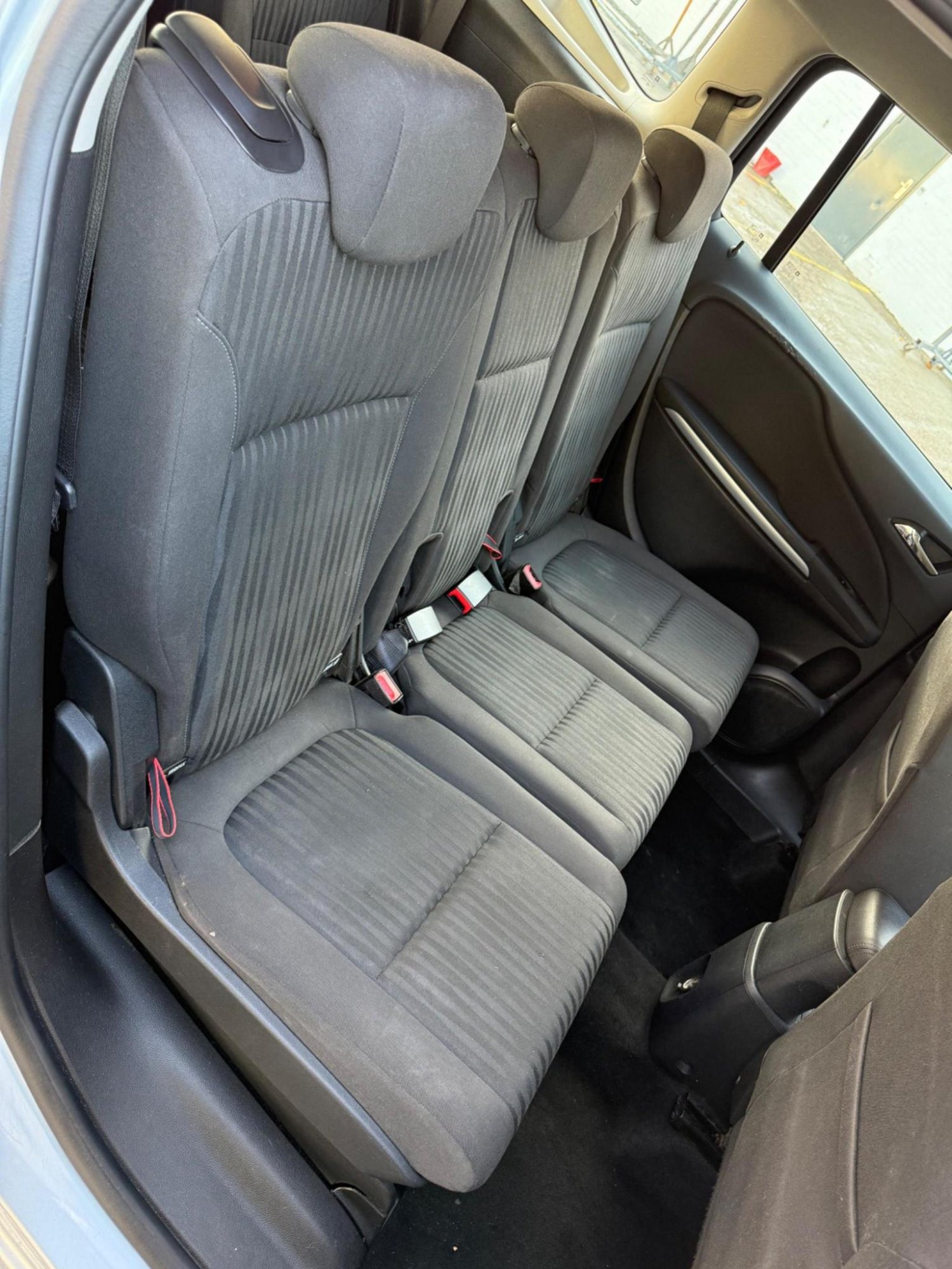 Used Vauxhall Zafira 2015 for sale - 77173078: Photo 22