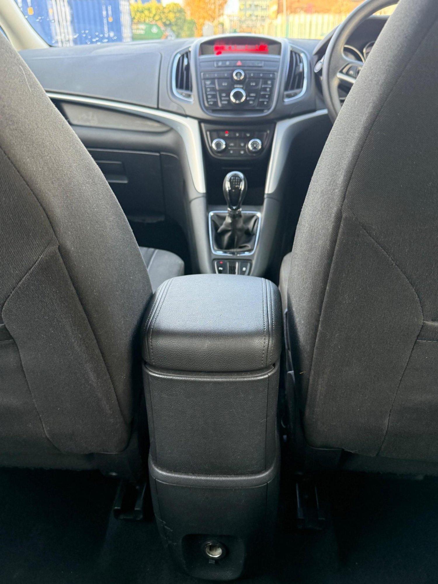 Used Vauxhall Zafira 2015 for sale - 77173078: Photo 27