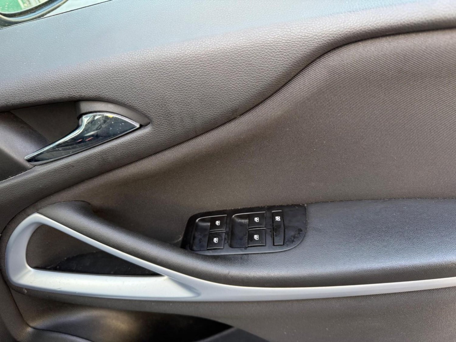 Used Vauxhall Zafira 2015 for sale - 77173078: Photo 37