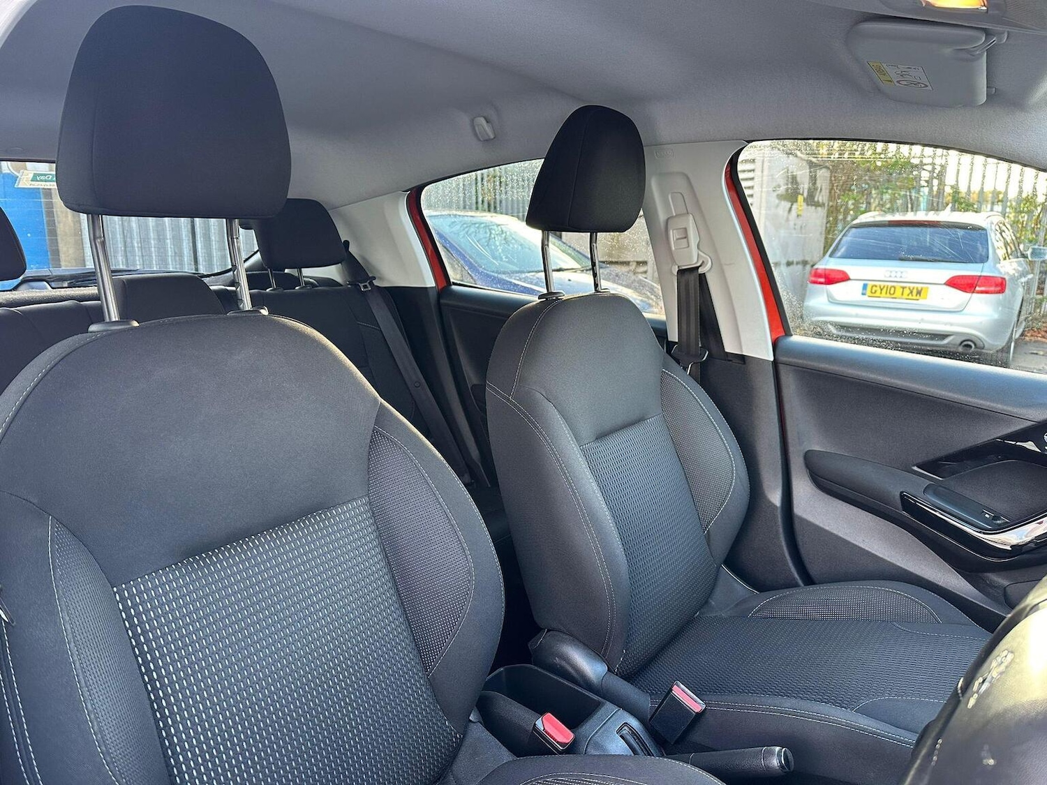 Used Peugeot 208 2016 for sale - 77173102: Photo 21