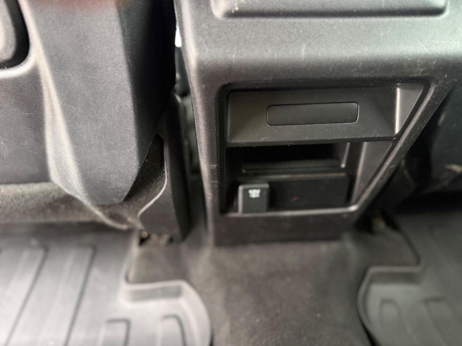 Used Land Rover Discovery Sport 2017 for sale - 77478097: Photo 24