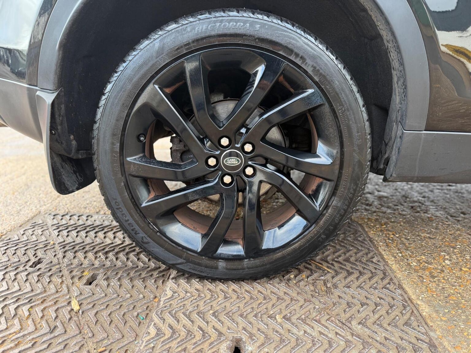 Used Land Rover Discovery Sport 2017 for sale - 77478097: Photo 30