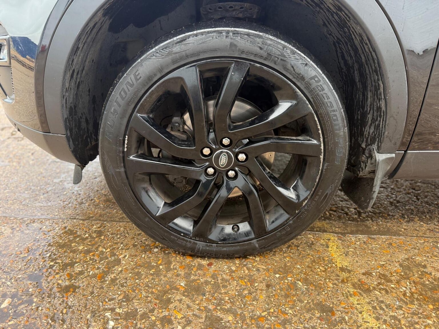 Used Land Rover Discovery Sport 2017 for sale - 77478097: Photo 31