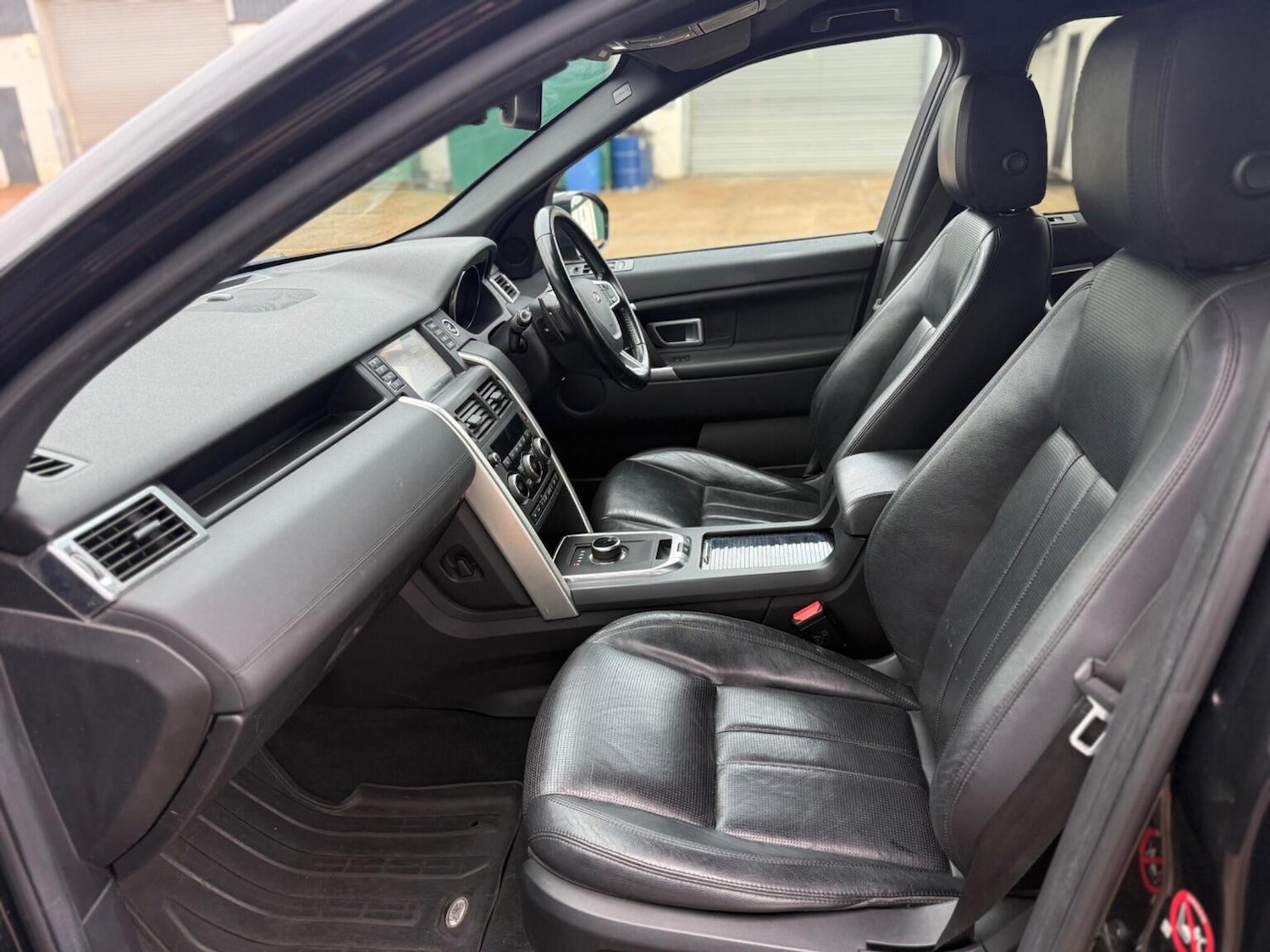 Used Land Rover Discovery Sport 2017 for sale - 77478097: Photo 38