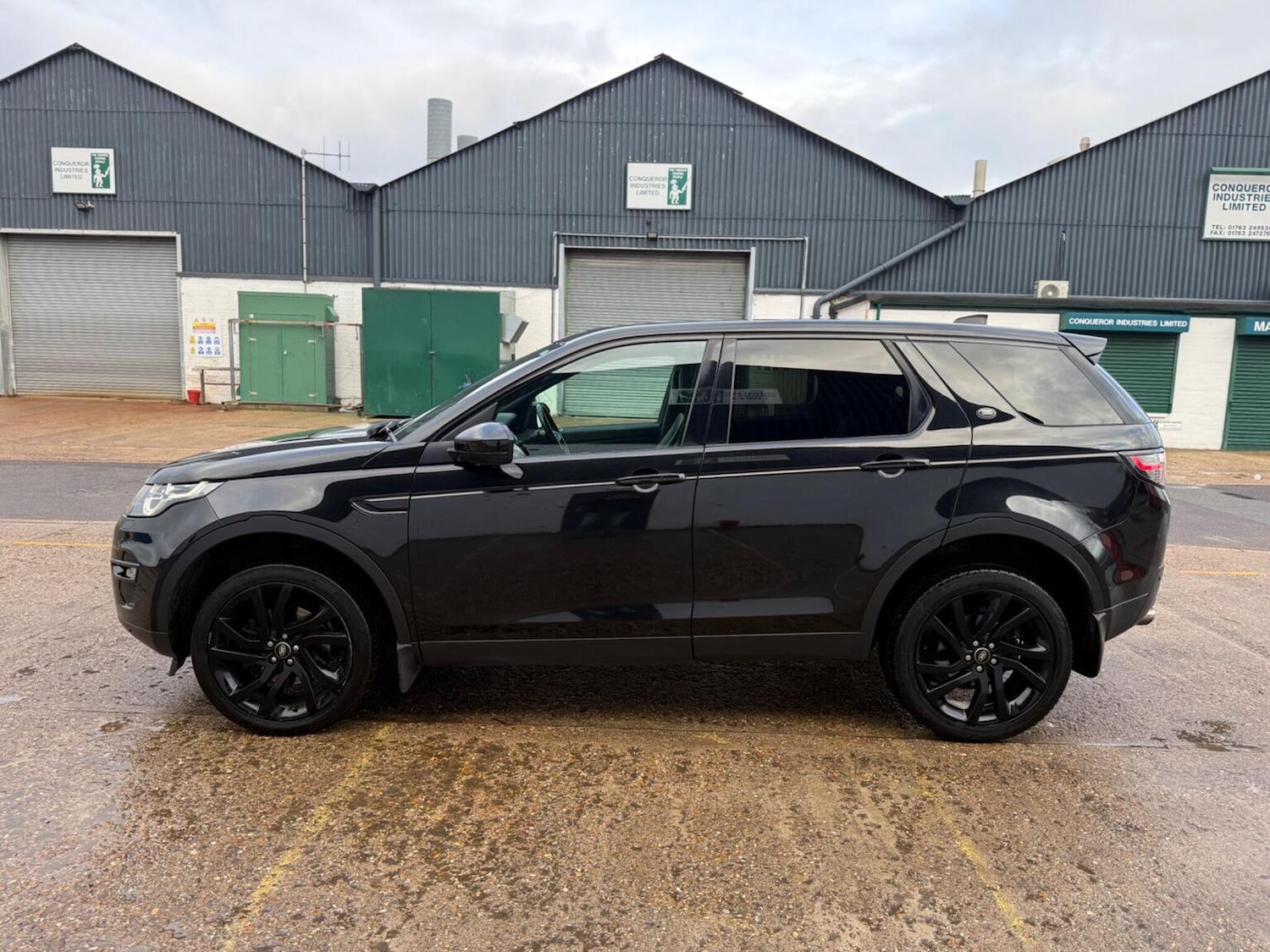 Used Land Rover Discovery Sport 2017 for sale - 77478097: Photo 5