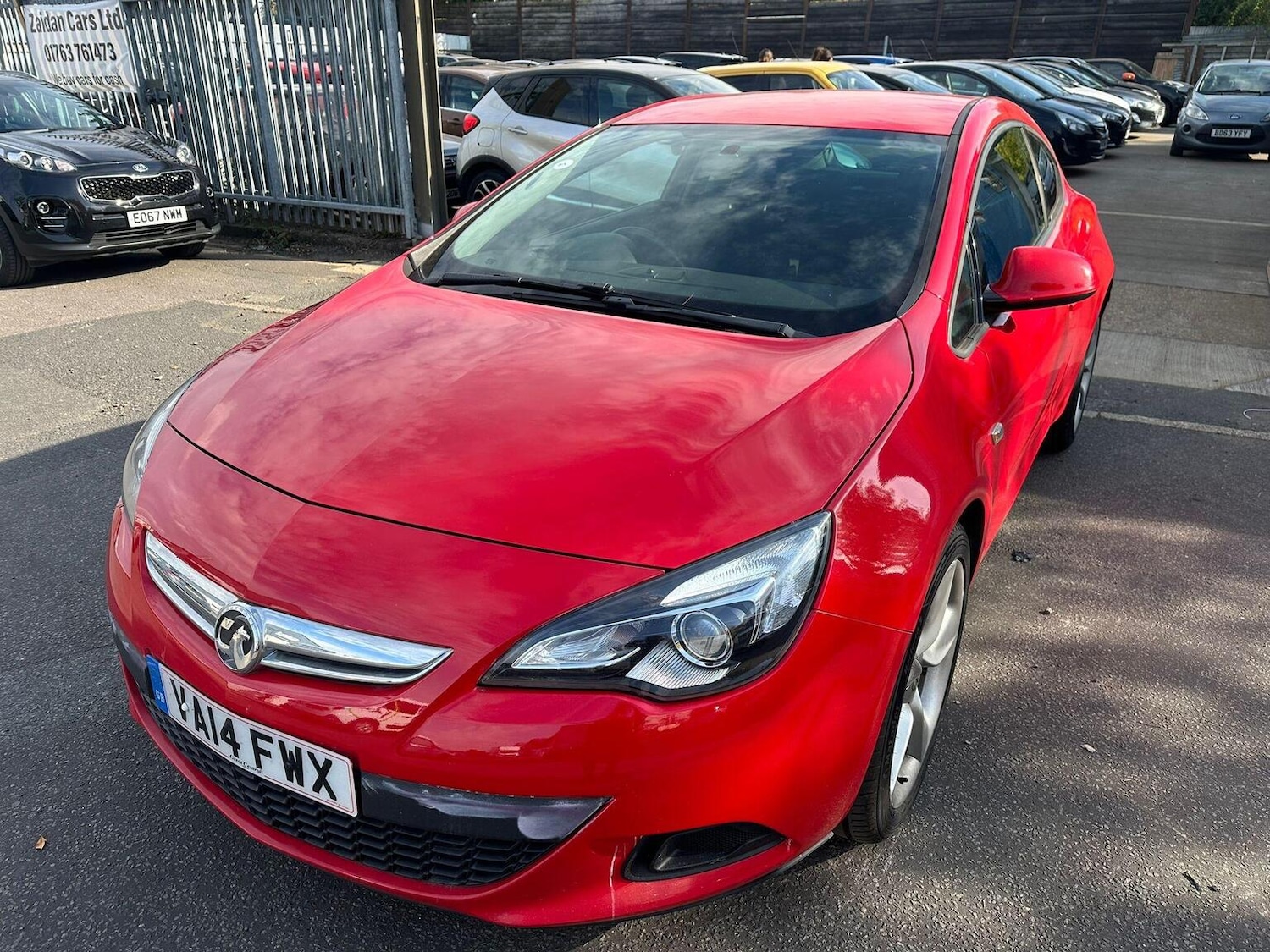 Used Vauxhall Astra GTC 2014 for sale - 77173091: Photo 2