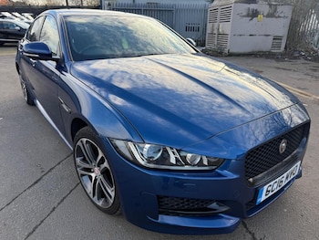 Used Jaguar XE 2016 for sale - 77173072: Photo