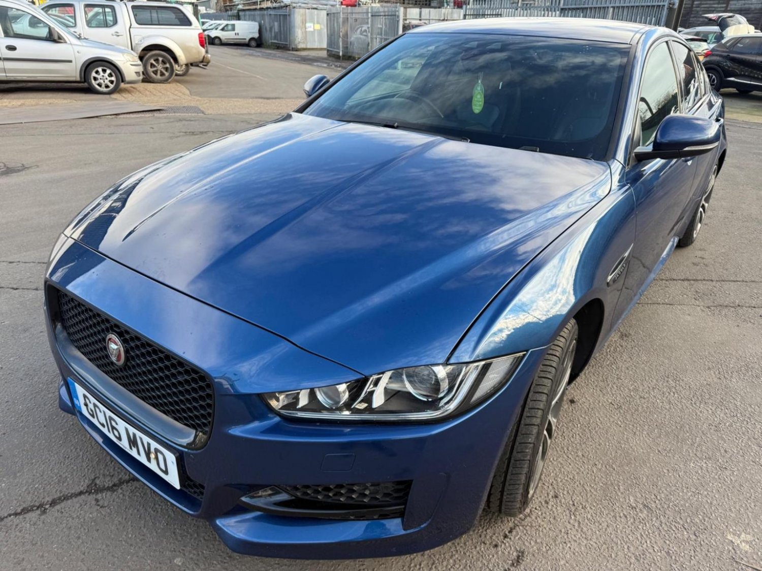 Used Jaguar XE 2016 for sale - 77173072: Photo 2