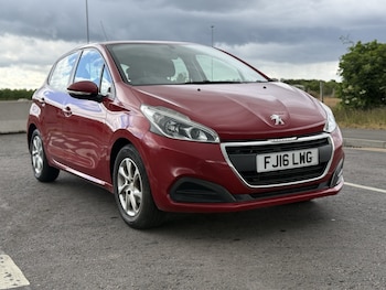 Used Peugeot 208 2017 for sale - 79293252: Photo