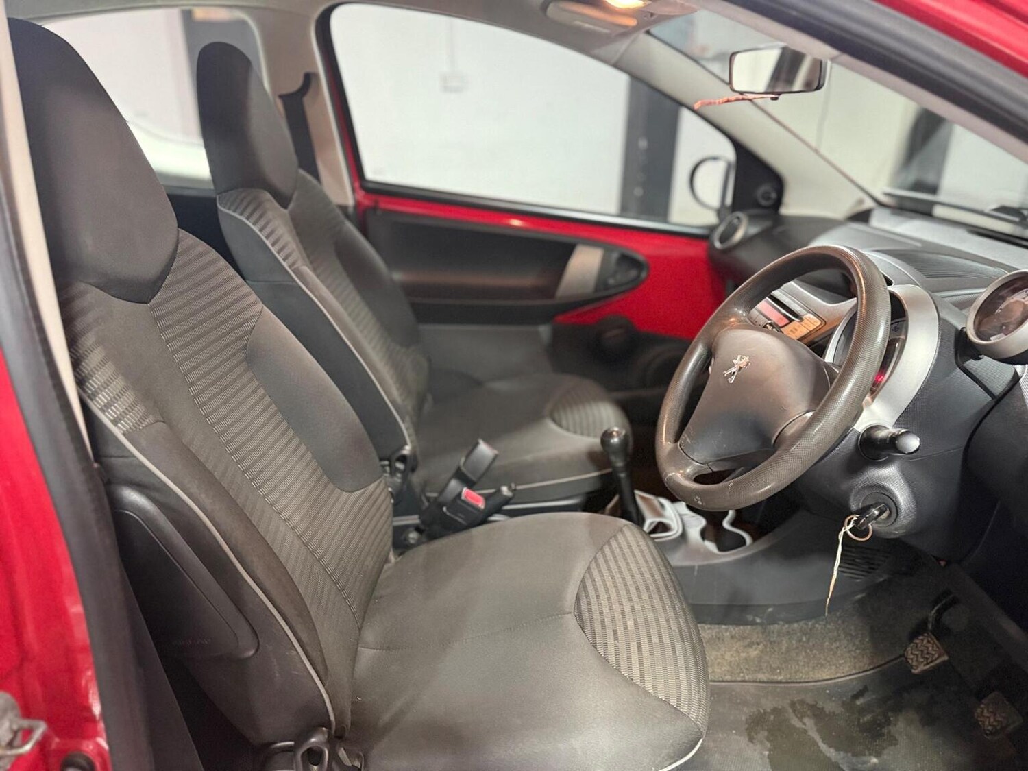 Used Peugeot 107 2014 for sale - 78145882: Photo 14