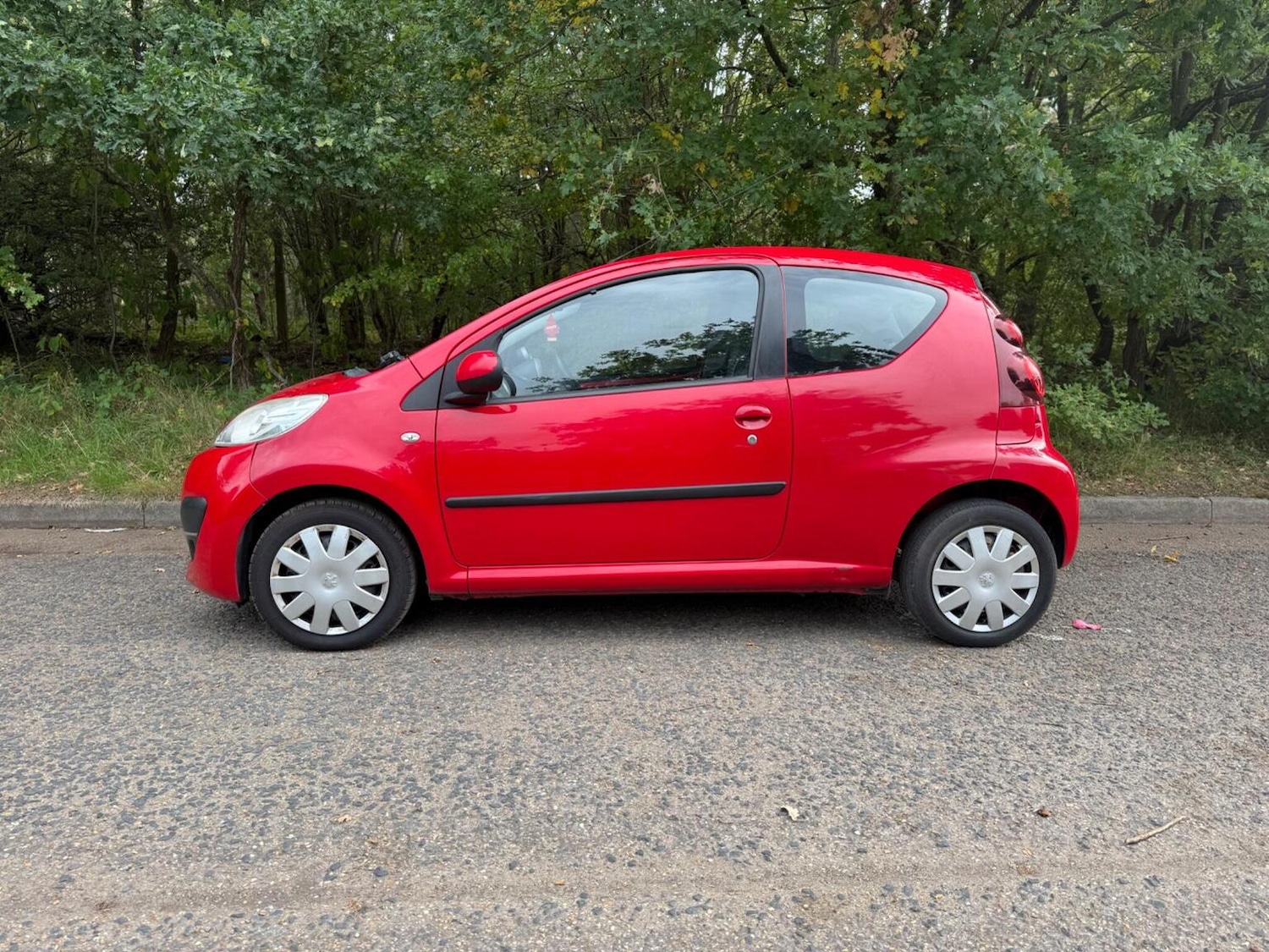 Used Peugeot 107 2014 for sale - 78145882: Photo 2