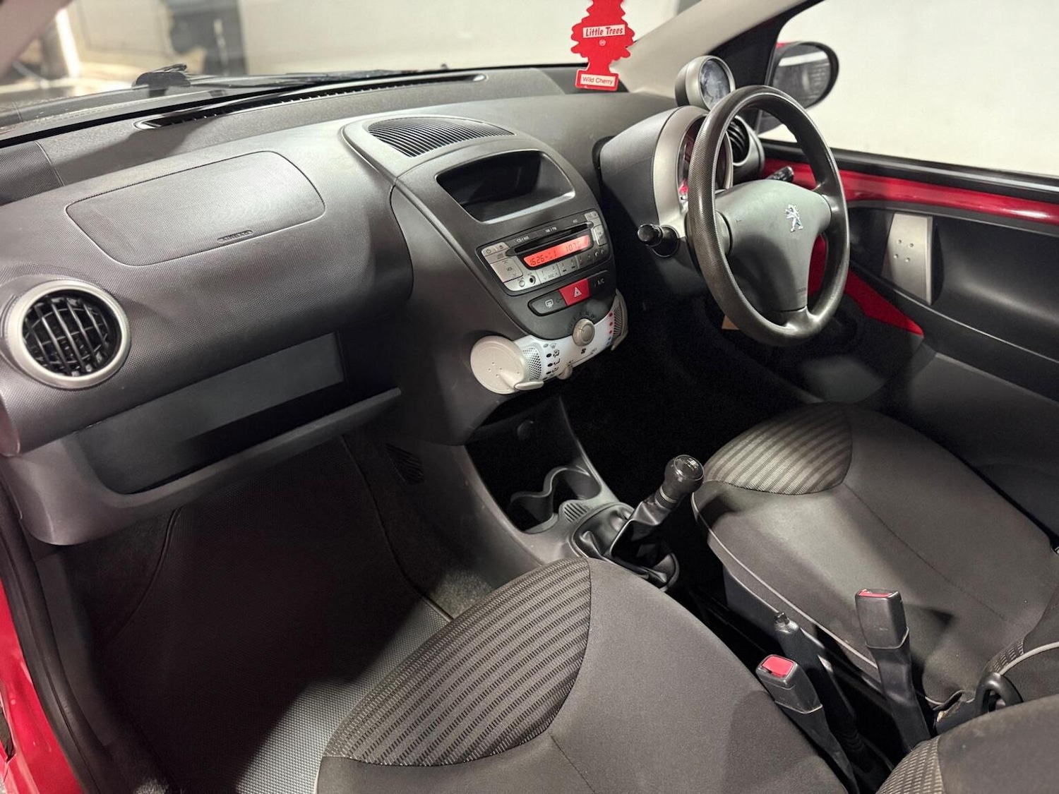 Used Peugeot 107 2014 for sale - 78145882: Photo 20