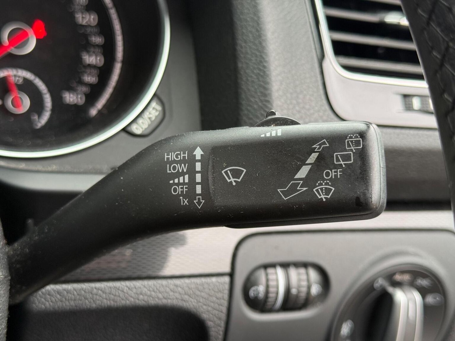 Used Volkswagen Scirocco 2015 for sale - 78098151: Photo 19